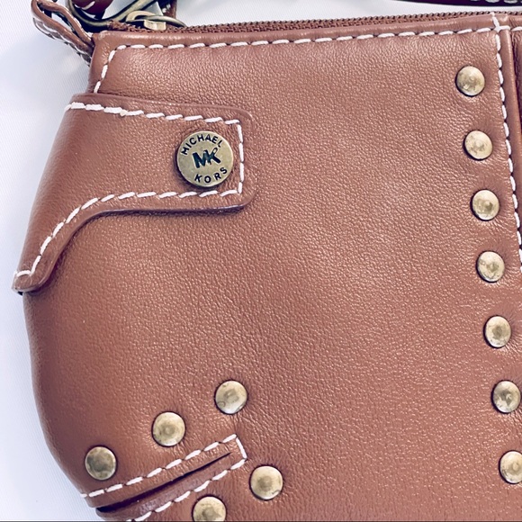 Michael Michael Kors Astor Wristlet w/Studs - Picture 6 of 8